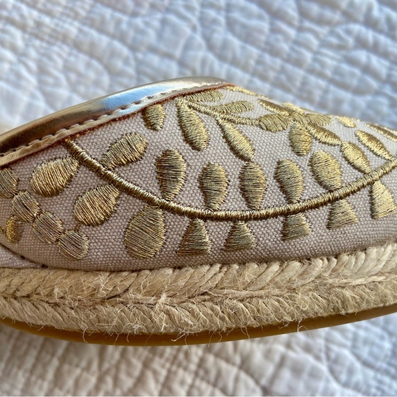 Brand New Gold embroidered lace up wedges - Picture 6 of 8